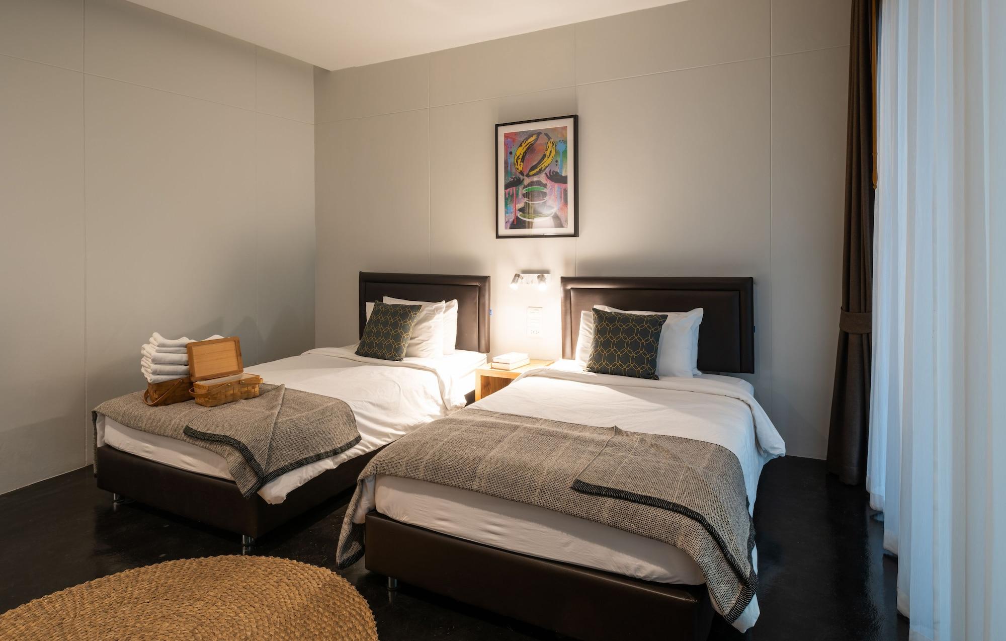 Cherlock Hotel Chiang Mai Ngoại thất bức ảnh