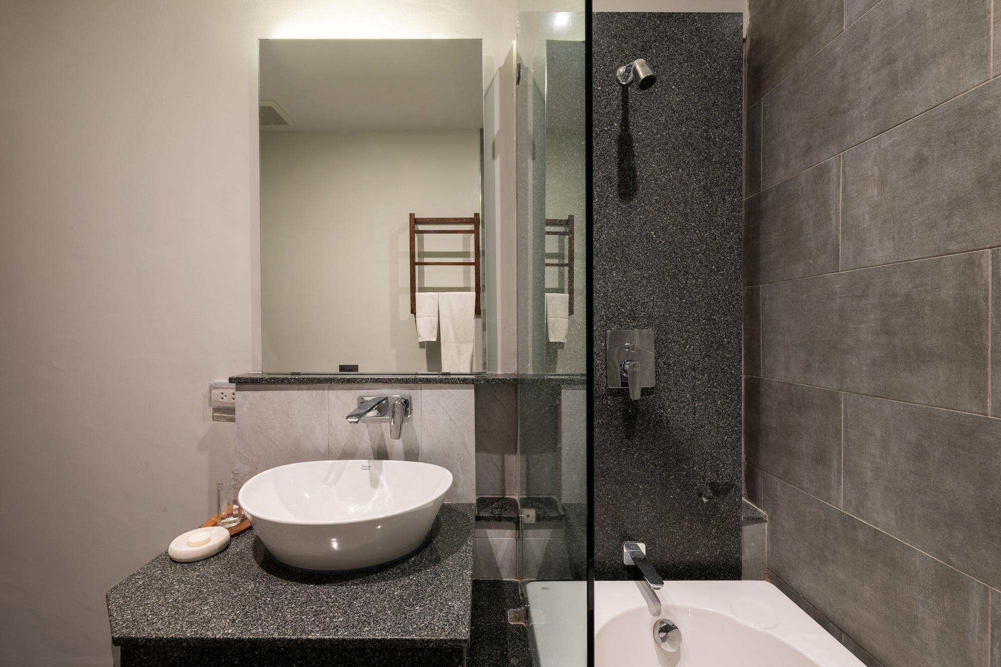 Cherlock Hotel Chiang Mai Ngoại thất bức ảnh