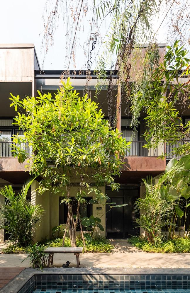 Cherlock Hotel Chiang Mai Ngoại thất bức ảnh